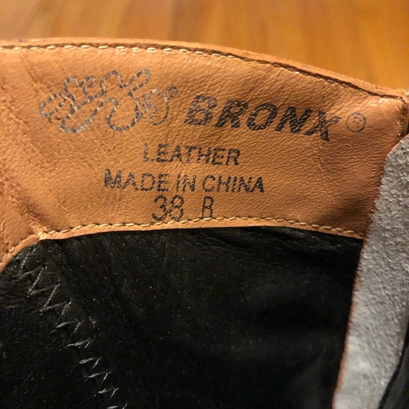 Bronx leather bow boots 38 B (7.5 US) - Picture 6 of 6